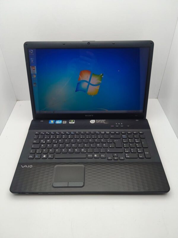 Ноутбук Sony VP173 / 17.3" (1600x900) TN / Intel Core i3-2310M (2 (4) ядра по 2.4 GHz) / 6 GB DDR3 / 500 GB HDD / nVidia GeForce 410M, 1 GB GDDR3, 64-bit / WebCam - Зображення 7