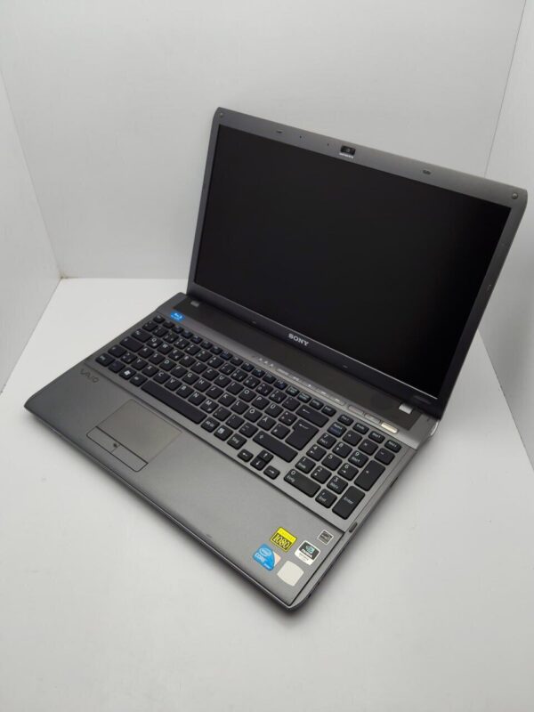 Ноутбук Sony VPC164 / 16.1" (1920x1080) TN / Intel Core i7-740QM (4 (8) ядра по 1.73 - 2.93 GHz) / 6 GB DDR3 / 500 GB HDD / nvidia GeForce GT 330M, 1 GB GDDR3, 128-bit / WebCam - Зображення 4