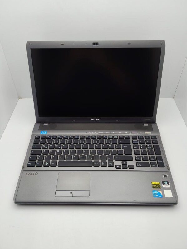 Ноутбук Sony VPC164 / 16.1" (1920x1080) TN / Intel Core i7-740QM (4 (8) ядра по 1.73 - 2.93 GHz) / 6 GB DDR3 / 500 GB HDD / nvidia GeForce GT 330M, 1 GB GDDR3, 128-bit / WebCam - Зображення 2