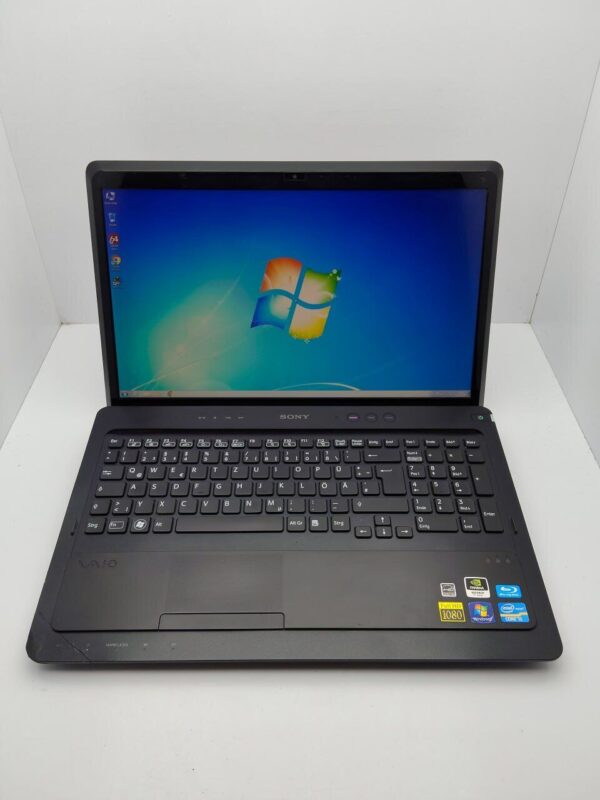 Ноутбук Sony VPCF22 / 16.4" (1920x1080) TN / Intel Core i5-2410M (2 (4) ядра по 2.3 - 2.9 GHz) / 6 GB DDR3 / 500 GB HDD / nVidia GeForce GT 540M, 1 GB DDR3, 64-bit / WebCam - Зображення 7
