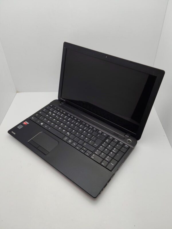 Ноутбук Toshiba Satellite C50 / 15.6" (1366x768) TN / AMD A4-5000 (4 ядра по 1.5 GHz) / 6 GB DDR3 / 320 GB HDD / AMD Radeon HD 8330 Graphics / WebCam - Зображення 4