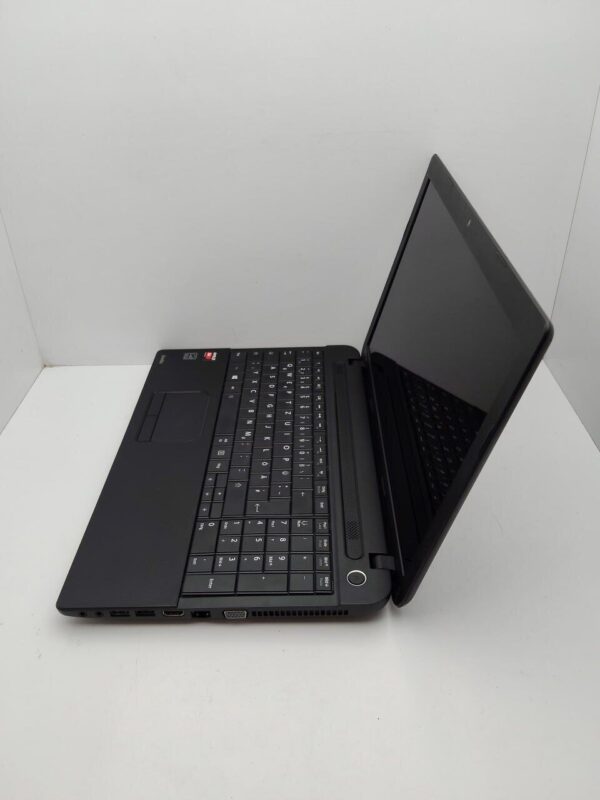 Ноутбук Toshiba Satellite C50 / 15.6" (1366x768) TN / AMD A4-5000 (4 ядра по 1.5 GHz) / 6 GB DDR3 / 320 GB HDD / AMD Radeon HD 8330 Graphics / WebCam - Зображення 6