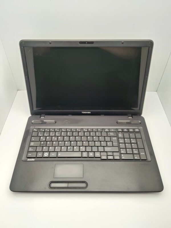 Ноутбук Toshiba Satellite C850 / 17.3" (1600x900) TN / Intel Core i3-350M (2 (4) ядра по 2.26 GHz) / 6 GB DDR3 / 320 GB HDD / Intel HD Graphics / WebCam - Зображення 2