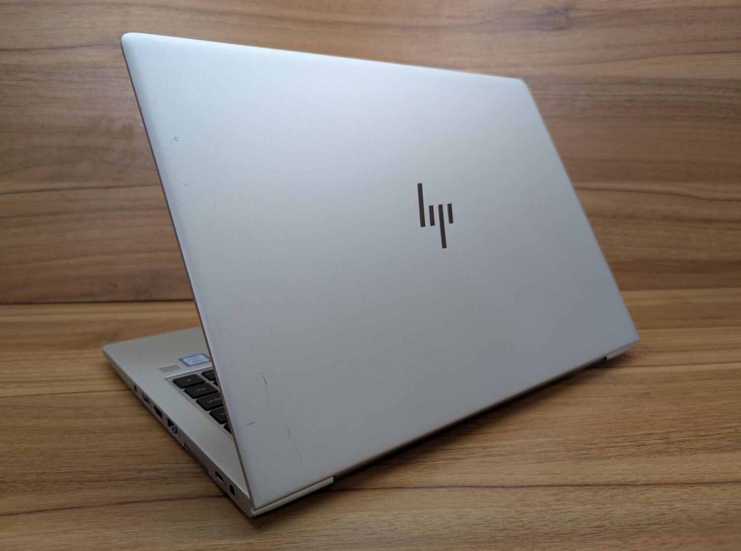 Ультрабук Б-клас HP EliteBook 840 G5 / 14" (1920x1080) IPS / Intel Core i5-8250U (4 (8) ядра по 1.6 - 3.4 GHz) / 16 GB DDR4 / 512 GB SSD / Intel UHD Graphics 620 / TouchID / WebCam / Windows 10 - Зображення 7