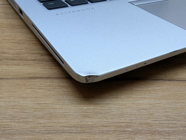 Ультрабук Б-клас HP EliteBook 840 G5 / 14" (1920x1080) IPS / Intel Core i5-8350U (4 (8) ядра по 1.7 - 3.6 GHz) / 16 GB DDR4 / 512 GB SSD / Intel UHD Graphics 620 / TouchID / WebCam / Windows 10 - Зображення 3