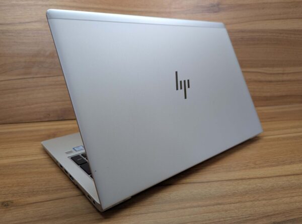 Ультрабук Б-клас HP EliteBook 850 G6 / 15.6" (1920x1080) IPS / Intel Core i5-8265U (4 (8) ядра по 1.6 - 3.9 GHz) / 16 GB DDR4 / 512 GB SSD / Intel UHD Graphics 620 / WebCam / Fingerprint / Windows 10 - Зображення 8