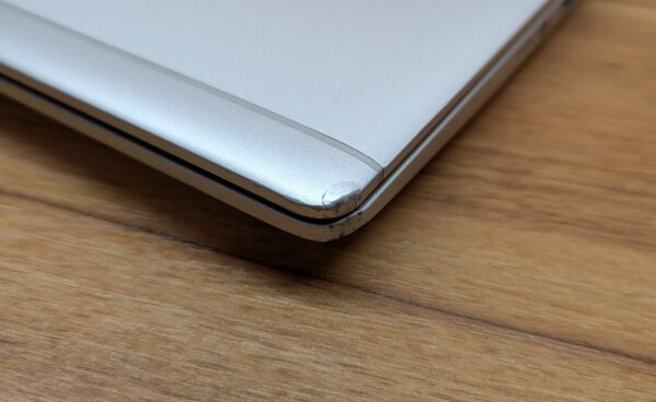 Ультрабук Б-клас HP EliteBook 850 G6 / 15.6" (1920x1080) IPS / Intel Core i5-8265U (4 (8) ядра по 1.6 - 3.9 GHz) / 16 GB DDR4 / 512 GB SSD / Intel UHD Graphics 620 / WebCam / Fingerprint / Windows 10 - Зображення 3