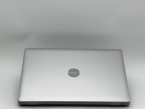 Ультрабук Dell Latitude 5520 / 15.6" (1920x1080) IPS / Intel Core i7-1185G7 (4 (8) ядра по 3.0 - 4.8 GHz) / 16 GB DDR4 / 240 GB SSD / Intel Iris Xe Graphics / WebCam - Зображення 5
