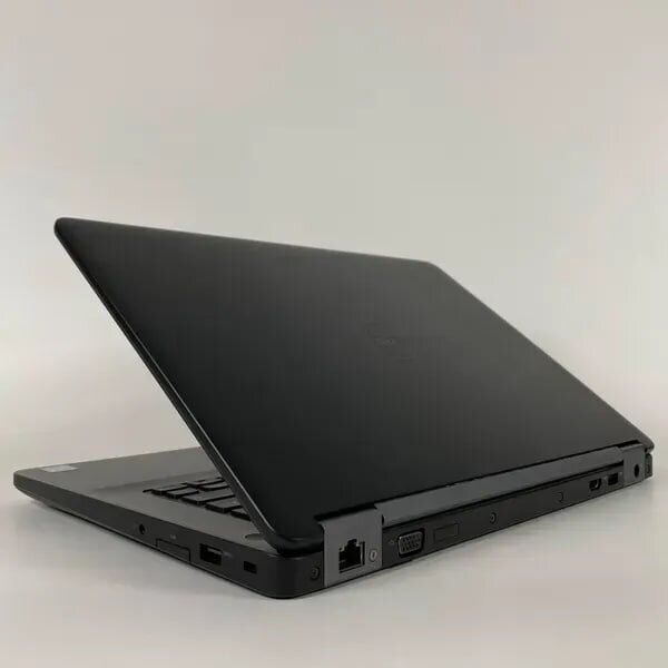 Ультрабук Dell Latitude E5470 / 14" (1366x768) TN / Intel Core i5-6440HQ (4 ядра по 2.6 - 3.5 GHz) / 8 GB DDR4 / 256 GB SSD / Intel HD Graphics 530 / VGA / HDMI - Зображення 7