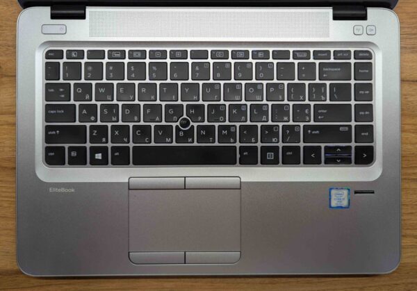 Ультрабук HP EliteBook 840 G4 / 14" (1920x1080) IPS / Intel Core i7-7600U (2 (4) ядра по 2.8 - 3.9 GHz) / 8 GB DDR4 / 240 GB SSD / Intel HD Graphics 620 / WebCam / Fingerprint / Windows 10 - Зображення 9