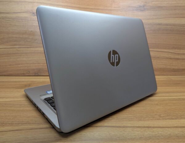 Ультрабук HP EliteBook 840 G4 / 14" (1920x1080) IPS / Intel Core i7-7600U (2 (4) ядра по 2.8 - 3.9 GHz) / 8 GB DDR4 / 240 GB SSD / Intel HD Graphics 620 / WebCam / Fingerprint / Windows 10 - Зображення 13