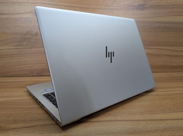 Ультрабук HP EliteBook 840 G5 / 14" (1920x1080) IPS / Intel Core i5-7200U (2 (4) ядра по 2.5 - 3.1 GHz) / 16 GB DDR4 / 480 GB SSD / Intel UHD Graphics 620 / WebCam / TouchID / Windows 10 - Зображення 7