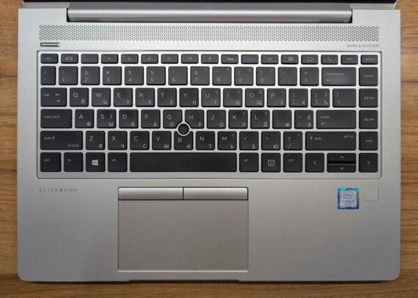 Ультрабук HP EliteBook 840 G5 / 14" (1920x1080) IPS / Intel Core i5-7200U (2 (4) ядра по 2.5 - 3.1 GHz) / 16 GB DDR4 / 512 GB SSD / Intel UHD Graphics 620 / WebCam / Fingerprint / Windows 10 - Зображення 3