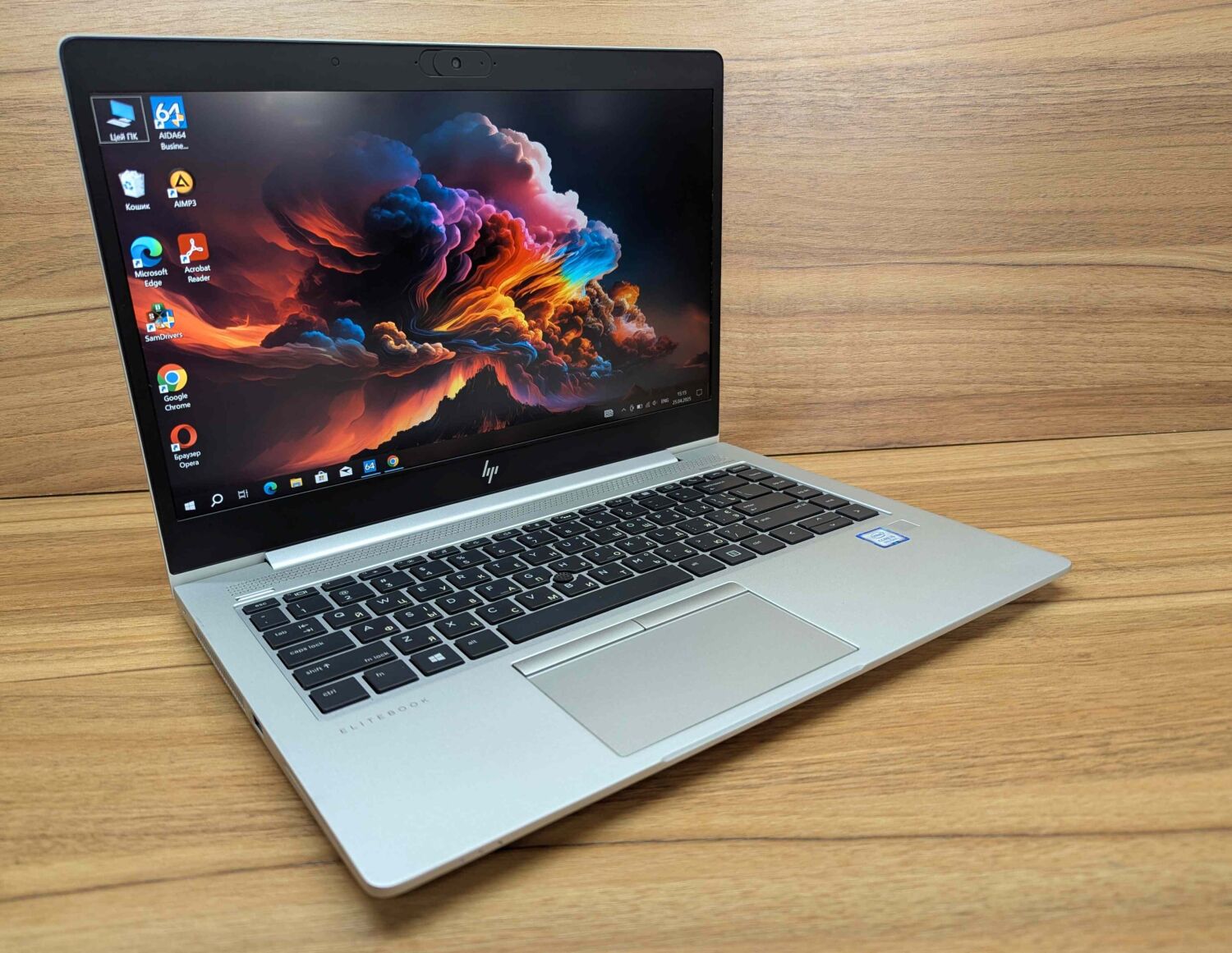 Ультрабук Б-клас HP EliteBook 840 G5 / 14" (1920x1080) IPS / Intel Core i5-8250U (4 (8) ядра по 1.6 - 3.4 GHz) / 16 GB DDR4 / 512 GB SSD / Intel UHD Graphics 620 / Fingerprint / WebCam / Windows 10 - Зображення 4