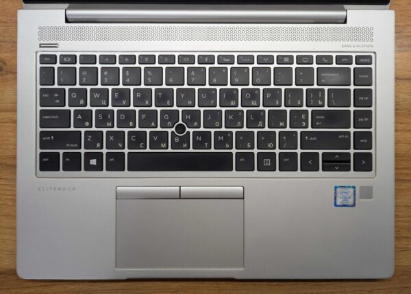 Ультрабук Б-клас HP EliteBook 840 G5 / 14" (1920x1080) IPS / Intel Core i5-8350U (4 (8) ядра по 1.7 - 3.6 GHz) / 16 GB DDR4 / 512 GB SSD / Intel UHD Graphics 620 / WebCam / HDMI / Windows 10 - Зображення 3