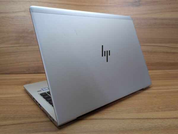Ультрабук Б-клас HP EliteBook 840 G5 / 14" (1920x1080) IPS / Intel Core i5-8350U (4 (8) ядра по 1.7 - 3.6 GHz) / 16 GB DDR4 / 512 GB SSD / Intel UHD Graphics 620 / WebCam / HDMI / Windows 10 - Зображення 7