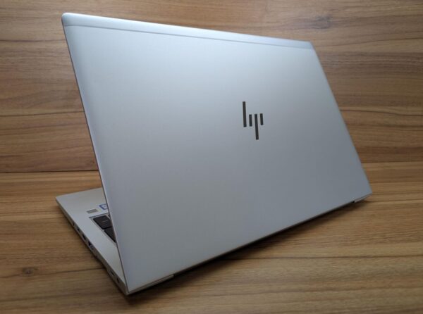 Ультрабук HP EliteBook 850 G5 / 15.6" (1920x1080) IPS / Intel Core i7-7600U (2 (4) ядра по 2.8 - 3.9 GHz) / 16 GB DDR4 / 512 GB SSD / Intel HD Graphics 620 / Fingerprint / WebCam / Windows 10 - Зображення 7