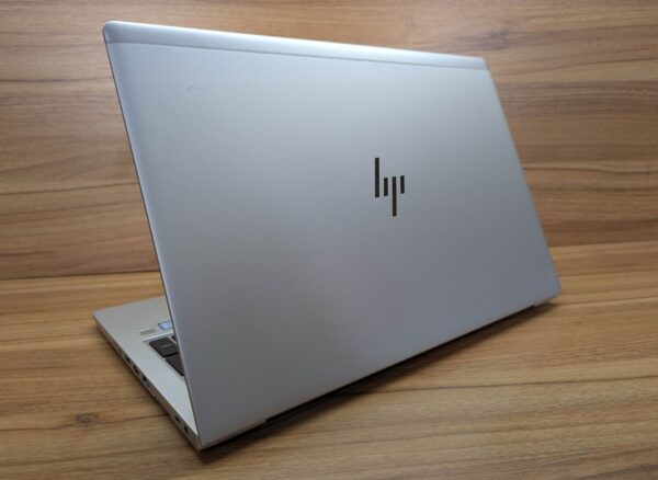Ультрабук HP EliteBook 850 G6 / 15.6" (1920x1080) IPS / Intel Core i5-8365U (4 (8) ядра по 1.6 - 4.1 GHz) / 16 GB DDR4 / 512 GB SSD / Intel UHD Graphics / Fingerprint / WebCam / Windows 10 - Зображення 7