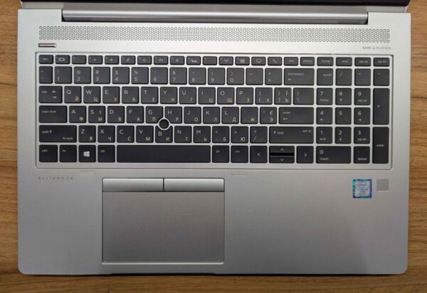 Ультрабук HP EliteBook 850 G6 / 15.6" (1920x1080) IPS / Intel Core i5-8365U (4 (8) ядра по 1.6 - 4.1 GHz) / 16 GB DDR4 / 512 GB SSD / Intel UHD Graphics / TouchID / WebCam / Windows 10 - Зображення 3