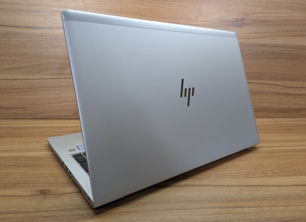 Ультрабук HP EliteBook 850 G6 / 15.6" (1920x1080) IPS / Intel Core i5-8365U (4 (8) ядра по 1.6 - 4.1 GHz) / 16 GB DDR4 / 512 GB SSD / Intel UHD Graphics / WebCam / Fingerprint / Windows 10 - Зображення 7