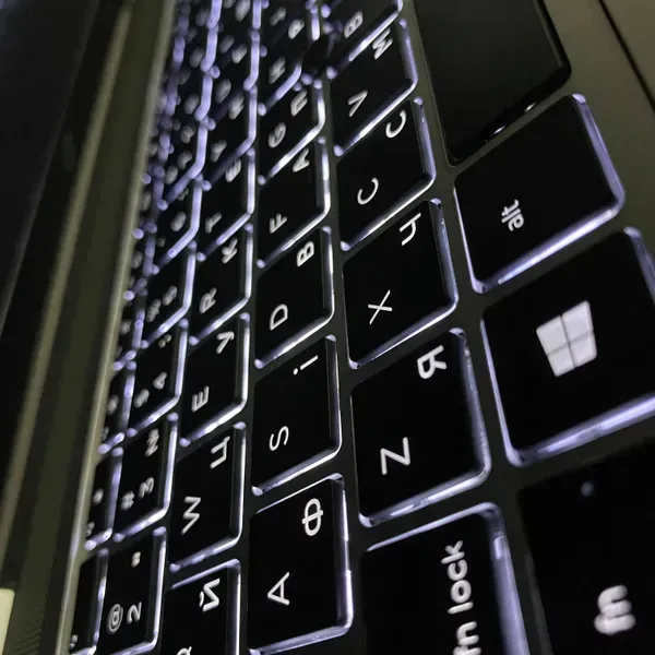 Ультрабук HP ProBook 650 G4 / 15.6" (1920x1080) IPS / Intel Core i5-8350U (4 (8) ядра по 1.7 - 3.6 GHz) / 16 GB DDR4 / 240 GB SSD / Intel UHD Graphics 620 / Fingerprint / WebCam - Зображення 6
