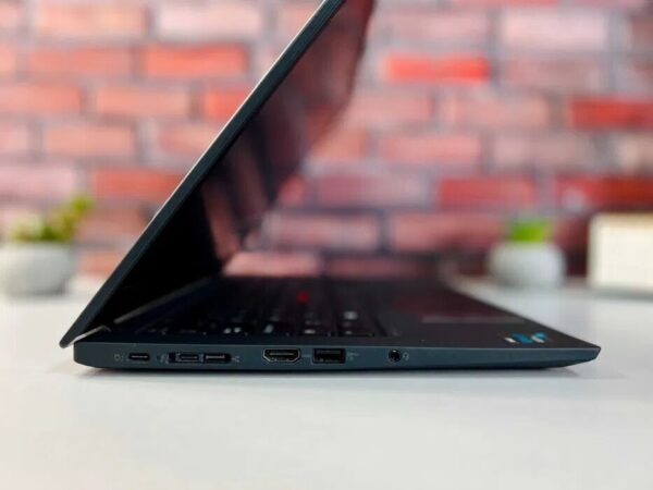 Ультрабук Lenovo ThinkPad T14s Gen 2 / 14" (1920x1080) IPS Touch / Intel Core i7-1185G7 (4 (8) ядра по 3.0 - 4.8 GHz) / 32 GB DDR4 / 512 GB SSD M.2 / Intel Iris Xe Graphics / WebCam / Win 11 Pro - Зображення 4