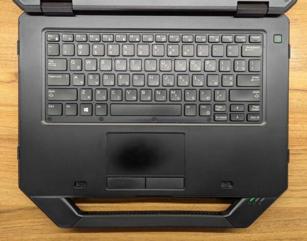 Захищений ноутбук Dell Latitude 14 Rugged 5414 / 14" (1920x1080) IPS / Intel Core i5-6300U (2 (4) ядра по 2.4 - 3.0 GHz) / 16 GB DDR4 / 512 GB SSD / Intel HD Graphics 520 / VGA / WebCam / Windows 10 - Зображення 3