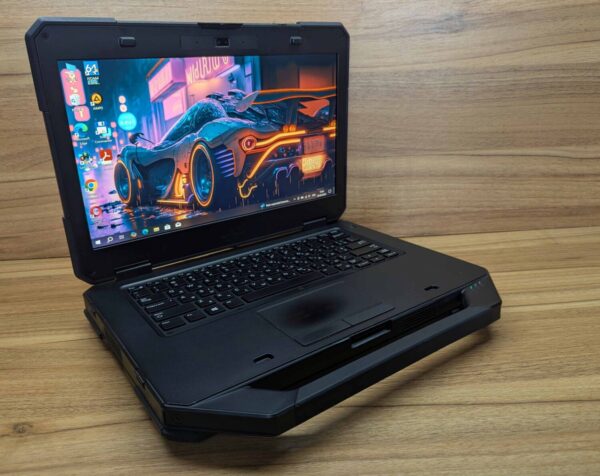 Захищений ноутбук Dell Latitude 14 Rugged 5414 / 14" (1920x1080) IPS / Intel Core i5-6300U (2 (4) ядра по 2.4 - 3.0 GHz) / 16 GB DDR4 / 512 GB SSD / Intel HD Graphics 520 / VGA / WebCam / Windows 10 - Зображення 4