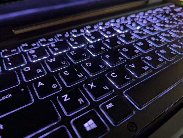 Захищений ноутбук Dell Latitude 14 Rugged 5414 / 14" (1920x1080) IPS / Intel Core i5-6300U (2 (4) ядра по 2.4 - 3.0 GHz) / 16 GB DDR4 / 512 GB SSD / Intel HD Graphics 520 / VGA / WebCam / Windows 10 - Зображення 6