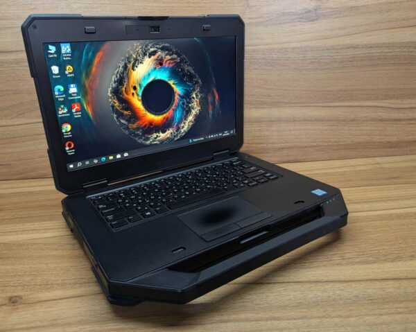 Захищений ноутбук Dell Latitude 14 Rugged 5414 / 14" (1920x1080) IPS / Intel Core i5-6300U (2 (4) ядра по 2.4 - 3.0 GHz) / 8 GB DDR4 / 256 GB SSD / Intel HD Graphics 520 / HDMI / WebCam / Windows 10 - Зображення 4