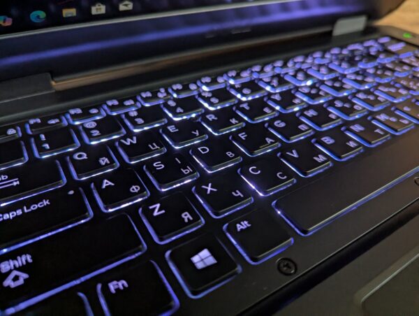 Захищений ноутбук Dell Latitude 14 Rugged 5414 / 14" (1920x1080) IPS / Intel Core i5-6300U (2 (4) ядра по 2.4 - 3.0 GHz) / 8 GB DDR4 / 256 GB SSD / Intel HD Graphics 520 / HDMI / Windows 10 - Зображення 6