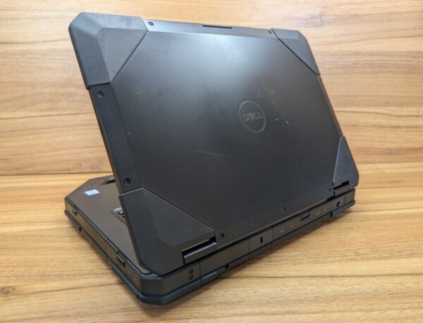 Захищений ноутбук Dell Latitude 14 Rugged 5414 / 14" (1920x1080) IPS / Intel Core i5-6300U (2 (4) ядра по 2.4 - 3.0 GHz) / 8 GB DDR4 / 256 GB SSD / Intel HD Graphics 520 / WebCam / HDMI / Windows 10 - Зображення 7