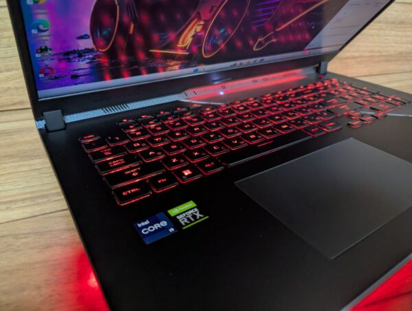 Ігровий ноутбук Asus ROG Strix Scar G733Z / 17.3" (2560x1440) IPS / Intel Core i9-12900H (14 (20) ядер по 3.8 - 5.0 GHz) / 32 GB DDR5 / 1000 GB SSD / nVidia GeForce RTX 3080, 8 GB GDDR6, 256-bit / HDMI / Windows 11 - Зображення 7