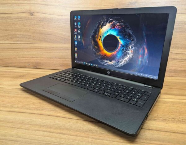 Ноутбук Б-клас HP 15-bs05dx / 15.6" (1366x768) TN Touch / Intel Core i5-7200U (2 (4) ядра по 2.5 - 3.1 GHz) / 8 GB DDR4 / 256 GB SSD / Intel HD Graphics 620 / WebCam / Windows 10 - Зображення 6