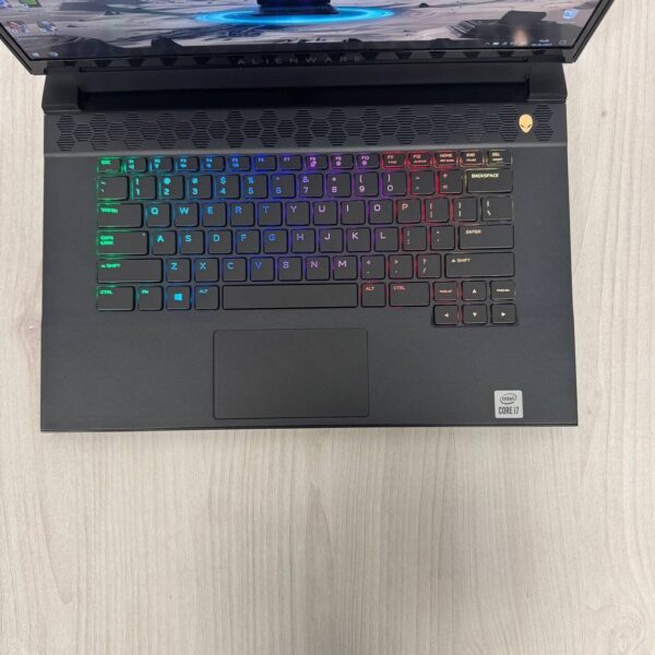 Ігровий ноутбук Dell Alienware m15 R4 / 15.6" (1920x1080) IPS / Intel Core i7-10870H (8 (16) ядер по 2.2 - 5.0 GHz) / 16 GB DDR4 / 512 GB SSD NVMe / nVidia GeForce RTX 3070, 8 GB GDDR6, 256-bit / WebCam - Зображення 7