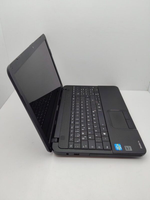 Ноутбук Toshiba Satellite C850 / 15.6" (1366x768) TN / Intel Core i5-3230M (2 (4) ядра по 2.6 - 3.2 GHz) / 6 GB DDR3 / 320 GB HDD / Intel HD Graphics 4000 / WebCam - Зображення 6