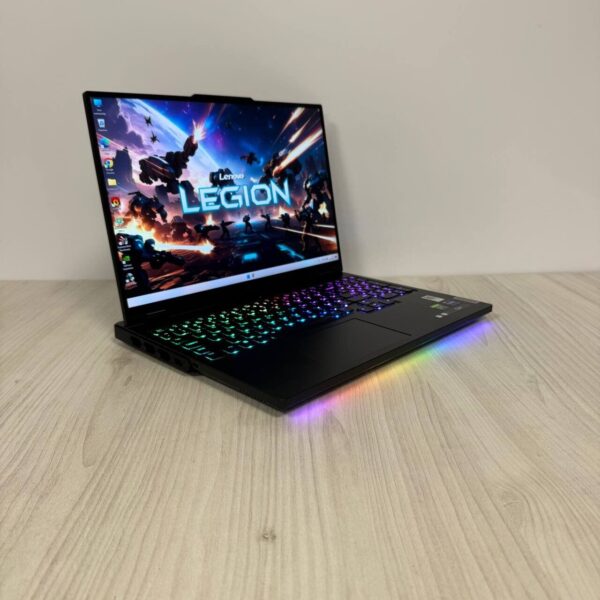 Ігровий ноутбук Б-клас Lenovo Legion Pro 7 16IRX8H / 16" (2560x1600) IPS / Intel Core i9-13900HX (24 (32) ядра по 3.9 - 5.4 GHz) / 32 GB DDR5 / 1000 GB SSD NVMe / nVidia GeForce RTX 4080, 12 GB GDDR6, 192-bit / WebCam - Зображення 4