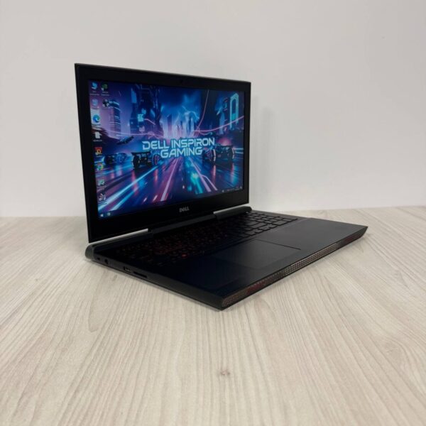 Ігровий ноутбук Dell Inspiron 15 Gaming 7567 / 15.6" (1920x1080) TN / Intel Core i5-7300HQ (4 ядра по 2.5 - 3.5 GHz) / 8 GB DDR4 / 128 GB SSD M.2 + 1000 GB HDD / nVidia GeForce GTX 1050, 4 GB GDDR5, 128-bit / WebCam - Зображення 4