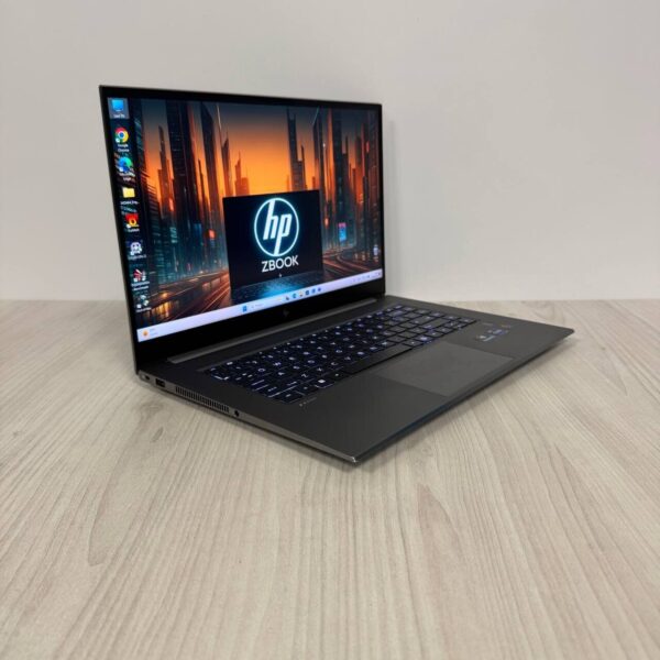 Мобільна робоча станція Б-клас HP ZBook Studio 15 G8 / 15.6" (3840x2160) IPS / Intel Core i9-11900H (8 (16) ядер по 2.5 - 4.9 GHz) / 32 GB DDR4 / 1000 GB SSD NVMe / nVidia RTX A3000, 6 GB GDDR6, 192-bit / WebCam - Зображення 4