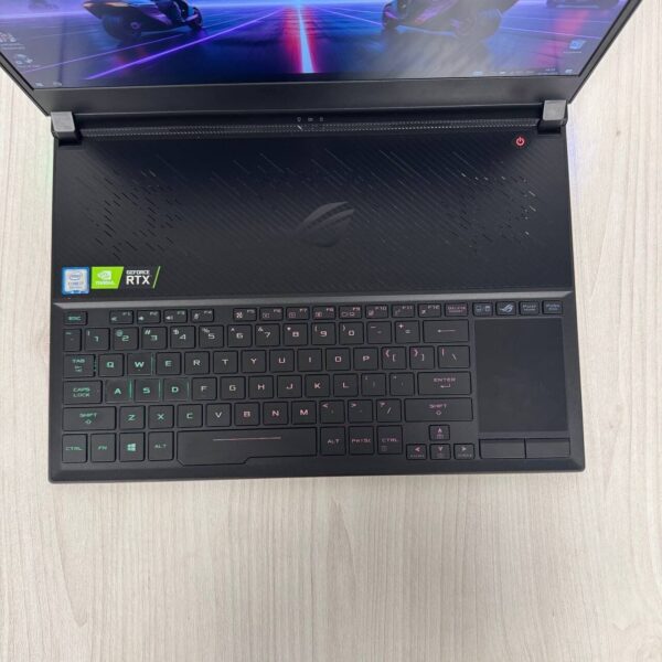 Ігровий ноутбук Б-клас Asus ROG Zephyrus S15 GX531GW / 15.6" (1920x1080) IPS / Intel Core i7-8750H (6 (12) ядер по 2.2 - 4.1 GHz) / 16 GB DDR4 / 512 GB SSD NVMe / nVidia GeForce RTX 2070 Max-Q, 8 GB GDDR6, 256-bit / WebCam - Зображення 7