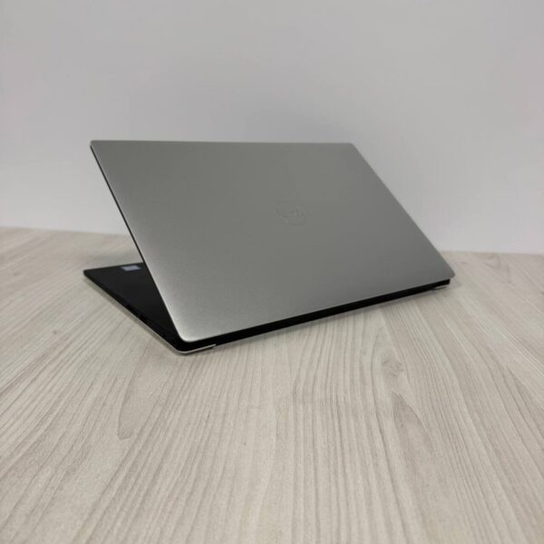 Ігровий ультрабук Б-клас Dell XPS 15 9570 / 15.6" (1920x1080) IPS / Intel Core i5-8300H (4 (8) ядра по 2.3 - 4.0 GHz) / 8 GB DDR4 / 256 GB SSD NVMe / nVidia GeForce GTX 1050, 4 GB GDDR5, 128-bit / WebCam - Зображення 6