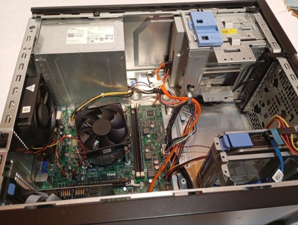 ПК Б-клас Dell OptiPlex 3020 Tower / Intel Core i5-4570 (4 ядра по 3.2 - 3.6 GHz) / 8 GB DDR3 / 500 GB HDD / Intel HD Graphics 4600 / DVD-RW - Зображення 6