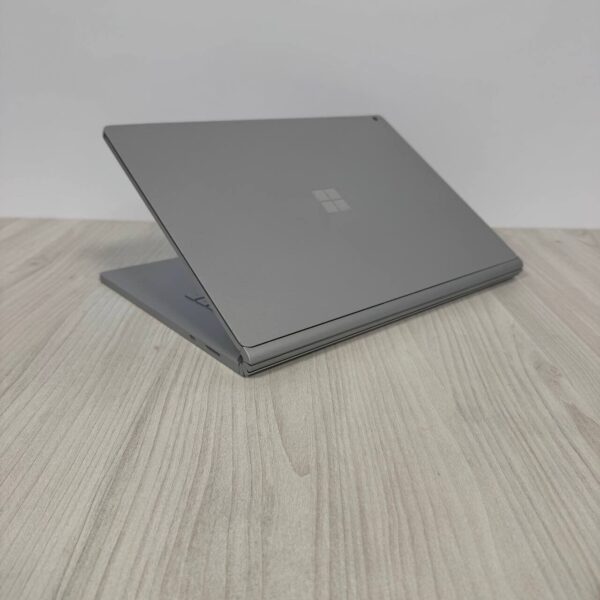 Ігровий ультрабук-трансформер Б-клас Microsoft Surface Book 3 / 15.0" (3240x2160) IPS Touch / Intel Core i7-1065G7 (4 (8) ядра по 1.3 - 3.9 GHz) / 32 GB DDR4 / 500 GB SSD NVMe / nVidia GeForce GTX 1660 Ti Max-Q, 6 GB GDDR6, 192-bit / WebCam - Зображення 6