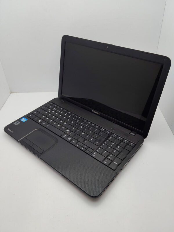Ноутбук Toshiba Satellite C850 / 15.6" (1366x768) TN / Intel Core i5-3230M (2 (4) ядра по 2.6 - 3.2 GHz) / 6 GB DDR3 / 320 GB HDD / Intel HD Graphics 4000 / WebCam - Зображення 5