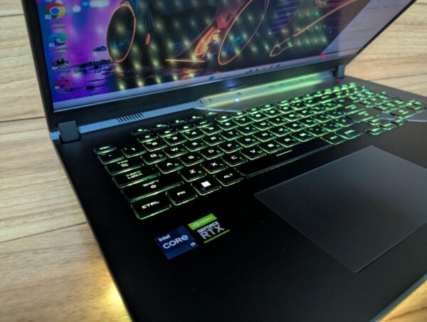 Ігровий ноутбук Asus ROG Strix Scar G733Z / 17.3" (2560x1440) IPS / Intel Core i9-12900H (14 (20) ядер по 3.8 - 5.0 GHz) / 32 GB DDR5 / 1000 GB SSD / nVidia GeForce RTX 3080, 8 GB GDDR6, 256-bit / HDMI / Windows 11 - Зображення 5