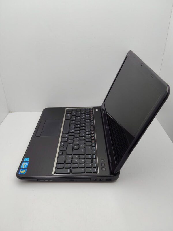 Ноутбук Dell N5110M / 15.6" (1366x768) TN / Intel Core i5-2450M (2 (4) ядра по 2.5 - 3.1 GHz) / 6 GB DDR3 / 500 GB HDD / nVidia GeForce GT 525M, 1 GB GDDR3, 128-bit / WebCam - Зображення 7