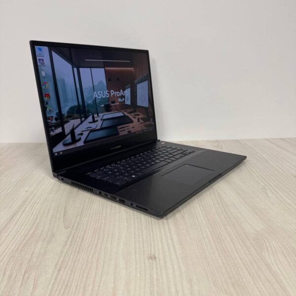 Мобільна рабоча станція Б-клас Asus ProArt StudioBook Pro 17 W700G / 17.3" (1920x1200) IPS / Intel Core i7-9750H (6 (12) ядер по 2.6 - 4.5 GHz) / 16 GB DDR4 / 512 GB SSD NVMe / nVidia Quadro RTX 3000 Max-Q, 6 GB DDR6, 192-bit / WebCam - Зображення 4