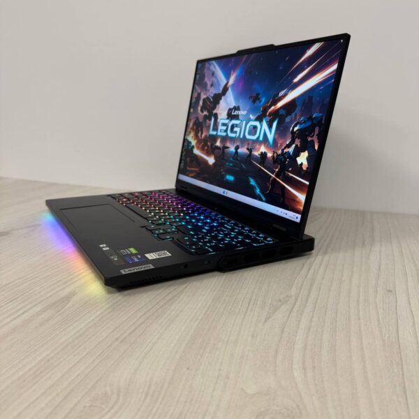 Ігровий ноутбук Б-клас Lenovo Legion Pro 7 16IRX8H / 16" (2560x1600) IPS / Intel Core i9-13900HX (24 (32) ядра по 3.9 - 5.4 GHz) / 32 GB DDR5 / 1000 GB SSD NVMe / nVidia GeForce RTX 4080, 12 GB GDDR6, 192-bit / WebCam - Зображення 5