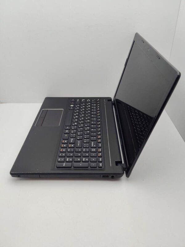 Ноутбук Lenovo G580 / 15.6" (1366x768) TN / Intel Core i3-2348M (2 (4) ядра по 2.3 GHz) / 6 GB DDR3 / 500 GB HDD / Intel HD Graphics 3000 / WebCam - Зображення 7