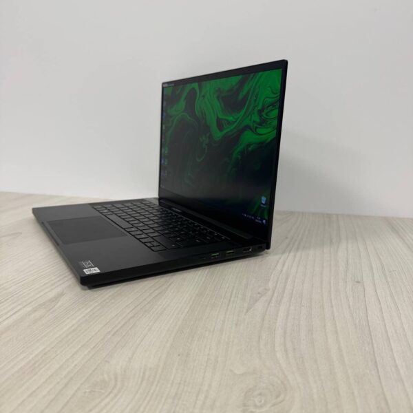 Ігровий ноутбук Razer Blade 15 RZ09-0369 / 15.6" (1920x1080) IPS / Intel Core i7-10750H (6 (12) ядер по 2.6 - 5.0 GHz) / 16 GB DDR4 / 512 GB SSD NVMe / nVidia GeForce RTX 3070, 6 GB GDDR6, 256-bit / WebCam - Зображення 5